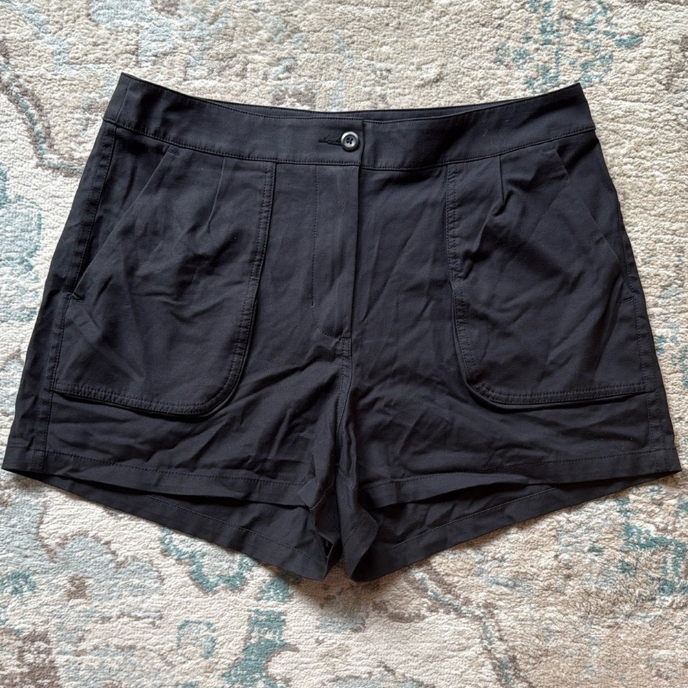 Lululemon This Instant High-Rise Short 3.5”